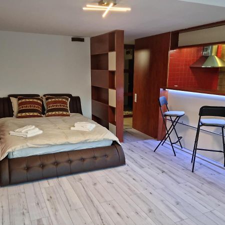 Nerva Traian Studio Apartment Bucharest Luaran gambar