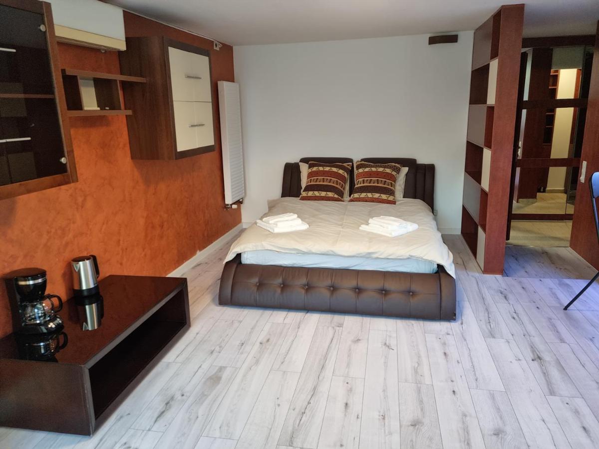 Nerva Traian Studio Apartment Bucharest Luaran gambar